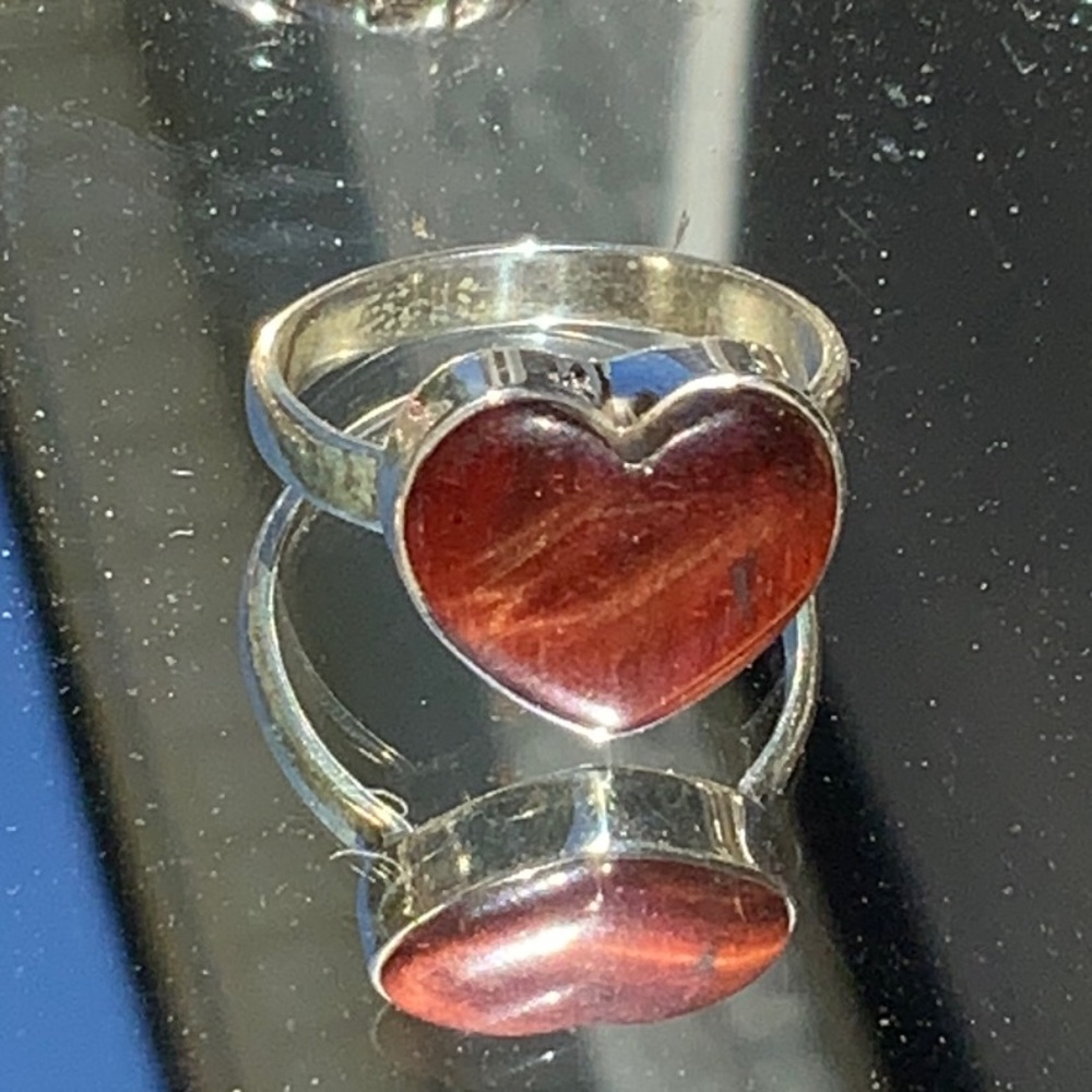 NATURAL RED TIGERS EYE HEART 925 STERLING SILVER RING, SIZE 10